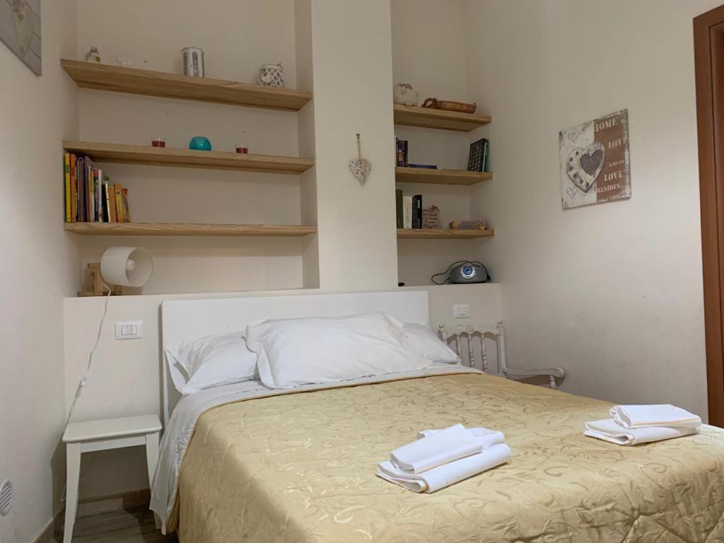 Appartamenti Raggio Di Sole كاستل ديل مونتيه المظهر الخارجي الصورة