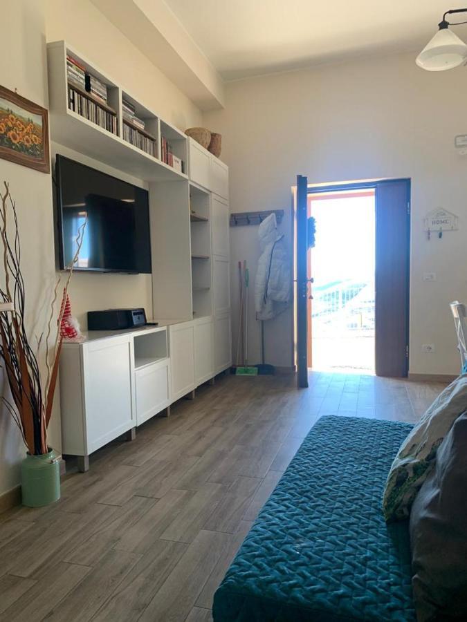 Appartamenti Raggio Di Sole كاستل ديل مونتيه المظهر الخارجي الصورة