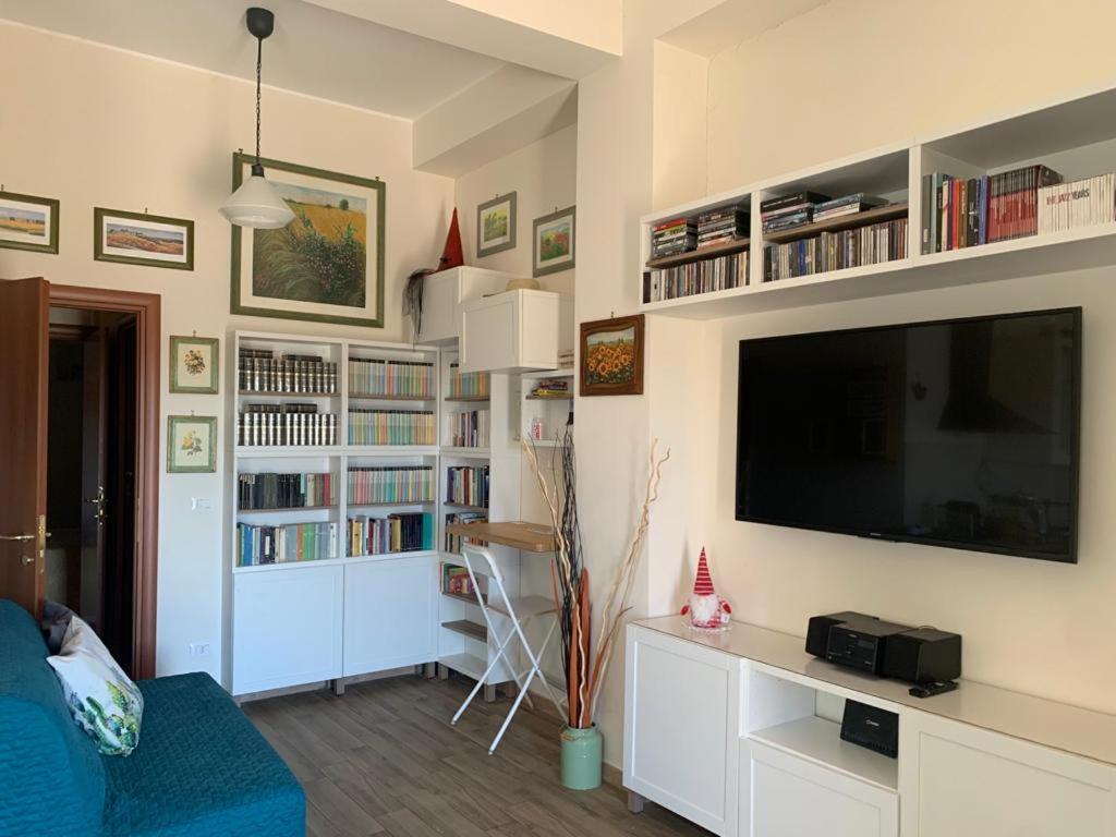 Appartamenti Raggio Di Sole كاستل ديل مونتيه المظهر الخارجي الصورة