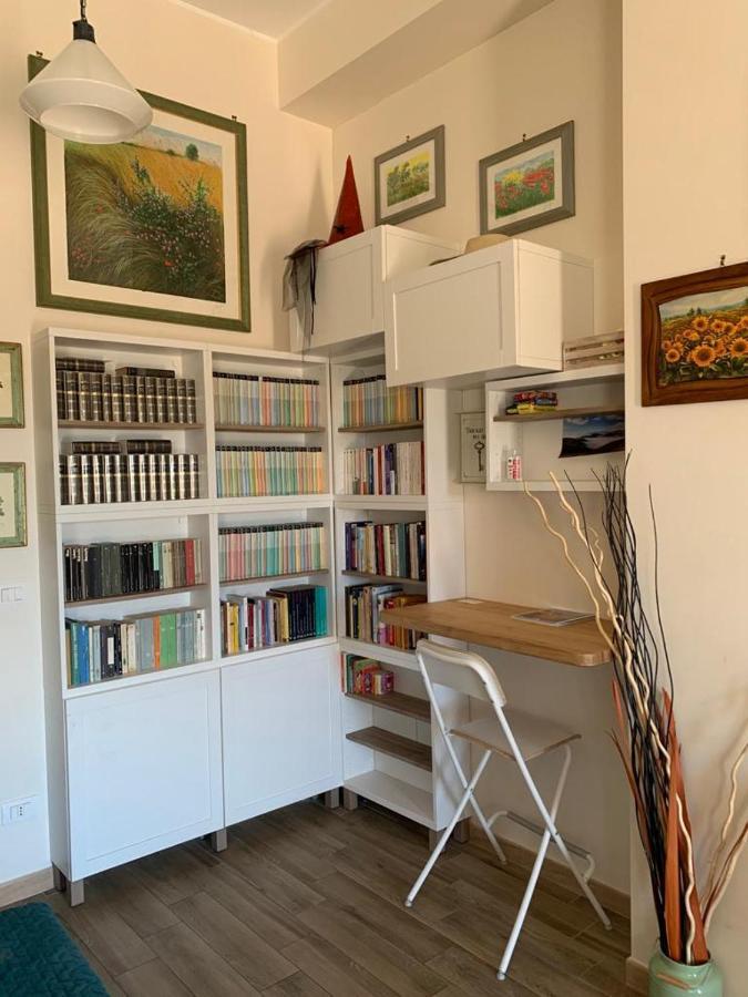 Appartamenti Raggio Di Sole كاستل ديل مونتيه المظهر الخارجي الصورة